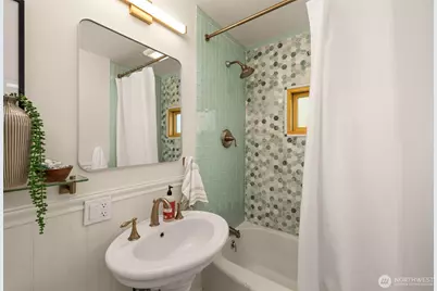 5903 36th Avenue SW, Seattle, WA 98126 - Photo 18