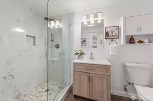 18300 8th Ave NE, Shoreline, WA 98155 - Photo 12