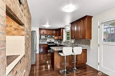 4910 19th Avenue S, Seattle, WA 98108 - Photo 8