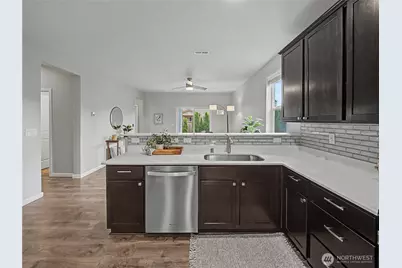 506 Bondgard Avenue E, Enumclaw, WA 98022 - Photo 8