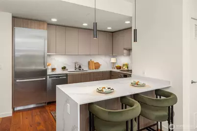 800 Columbia Street #2305, Seattle, WA 98104 - Photo 4