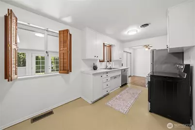 16821 19th Avenue SW, Normandy Park, WA 98166 - Photo 8