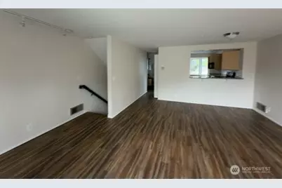 1610 Park Avenue #B3, Bremerton, WA 98337 - Photo 4