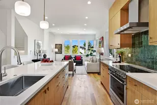 707 N 65th St, Seattle, WA 98103 - Photo 16