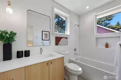 707 N 65th Street, Seattle, WA 98103 - Photo 30