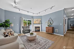 10709 Valley View Rd, Bothell, WA 98011 - Photo 2