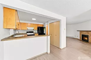 9000 25th Ave SW, Seattle, WA 98106 - Photo 16