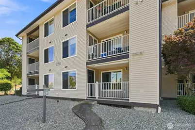9000 25th Avenue SW #102A, Seattle, WA 98106 - Photo 2