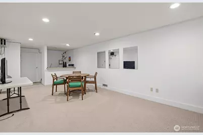 10501 8th Avenue NE #209, Seattle, WA 98125 - Photo 28