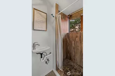 8917 Fauntleroy Way SW, Seattle, WA 98136 - Photo 26