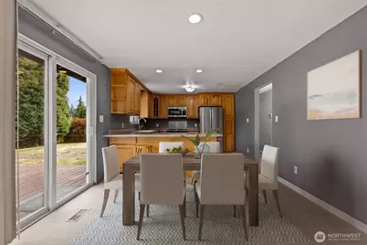 5401 47th Avenue E, Tacoma, WA 98443 - Photo 8