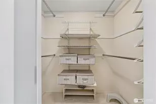 2470 Dexter Ave N, Seattle, WA 98109 - Photo 20