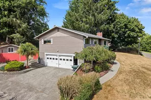 1212 Fowler St, Raymond, WA 98577 - Photo 2