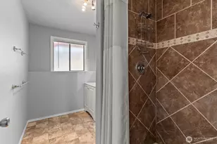 1212 Fowler St, Raymond, WA 98577 - Photo 22