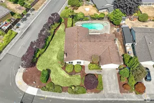 14656 SE Fairwood Blvd, Renton, WA 98058 - Photo 2