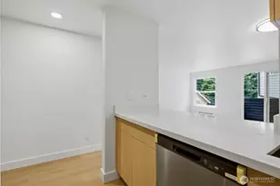10732 Stone Ave N, Seattle, WA 98133 - Photo 10