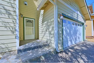 1687 Bayview Drive W, Bremerton, WA 98312 - Photo 2