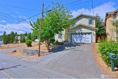 1687 Bayview Drive W, Bremerton, WA 98312 - Photo 1