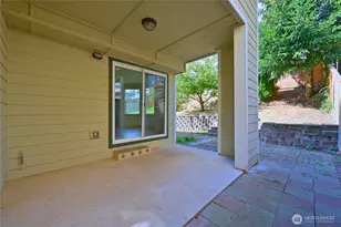 1687 Bayview Dr W, Bremerton, WA 98312 - Photo 10