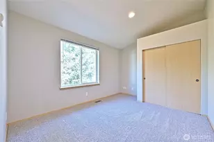 1687 Bayview Dr W, Bremerton, WA 98312 - Photo 18
