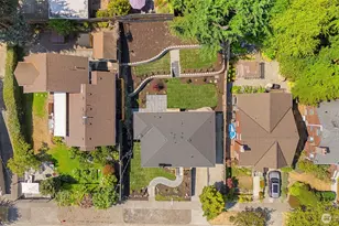 8019 Bagley Ave N, Seattle, WA 98103 - Photo 26