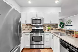 960 Harris Ave, Bellingham, WA 98225 - Photo 10