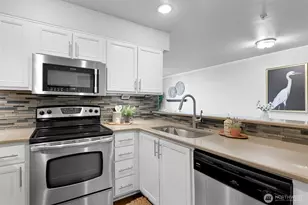 960 Harris Ave, Bellingham, WA 98225 - Photo 14