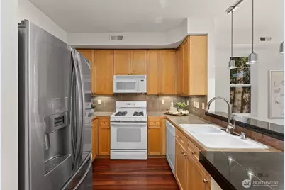 12721 SE 41st Place #214, Bellevue, WA 98006 - Photo 8