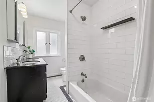 1025 NE 103rd St, Seattle, WA 98125 - Photo 14