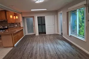 8242 S 128th St, Seattle, WA 98178 - Photo 12
