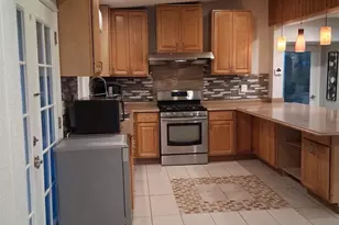 8242 S 128th St, Seattle, WA 98178 - Photo 8