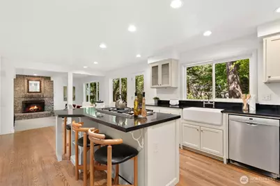23216 SE 31st Street, Sammamish, WA 98075 - Photo 10
