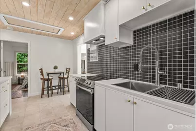 7033 S 126th Street, Seattle, WA 98178 - Photo 14
