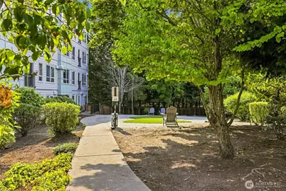 424 N 85th Street #308, Seattle, WA 98103 - Photo 26
