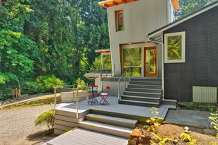 7641 NE North St, Bainbridge Island, WA 98110 - Photo 2