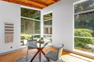 7641 NE North St, Bainbridge Island, WA 98110 - Photo 16