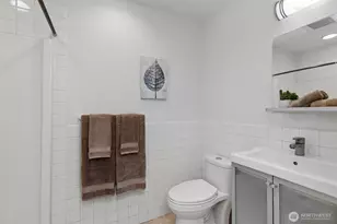 7641 NE North St, Bainbridge Island, WA 98110 - Photo 22