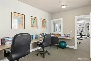 13301 SE 79th Pl, Newcastle, WA 98059 - Photo 32
