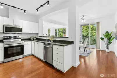 13301 SE 79th Place #C402, Newcastle, WA 98059 - Photo 8