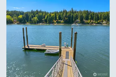 11515 Blue Heron Lane NE, Bainbridge Island, WA 98110 - Photo 4