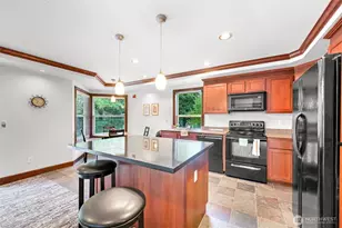 251 W Bakerview Rd, Bellingham, WA 98226 - Photo 32