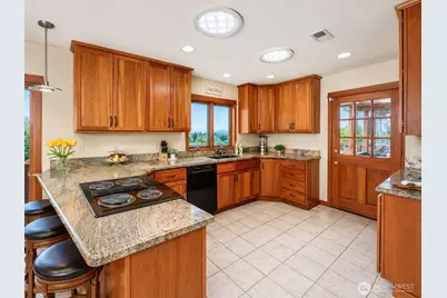 3703 Federal Avenue, Everett, WA 98201 - Photo 16