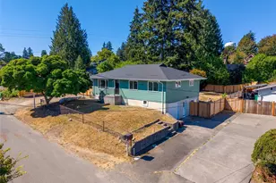 7414 Highland Dr, Everett, WA 98203 - Photo 2