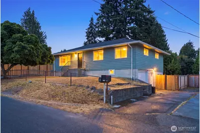 7414 Highland Drive, Everett, WA 98203 - Photo 1