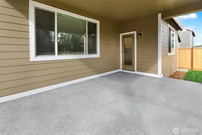 18205 37th Avenue Ct E, Tacoma, WA 98446 - Photo 2