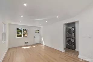 1710 SW 106th St, Seattle, WA 98146 - Photo 8