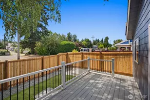 1710 SW 106th St, Seattle, WA 98146 - Photo 30