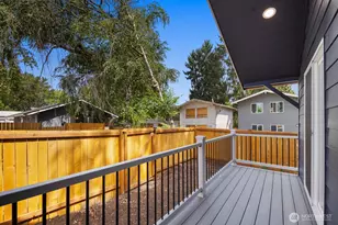 1710 SW 106th St, Seattle, WA 98146 - Photo 24