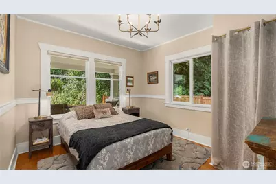 10015 68th Avenue S, Seattle, WA 98178 - Photo 12