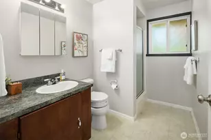12916 NE 136th Pl, Kirkland, WA 98034 - Photo 22